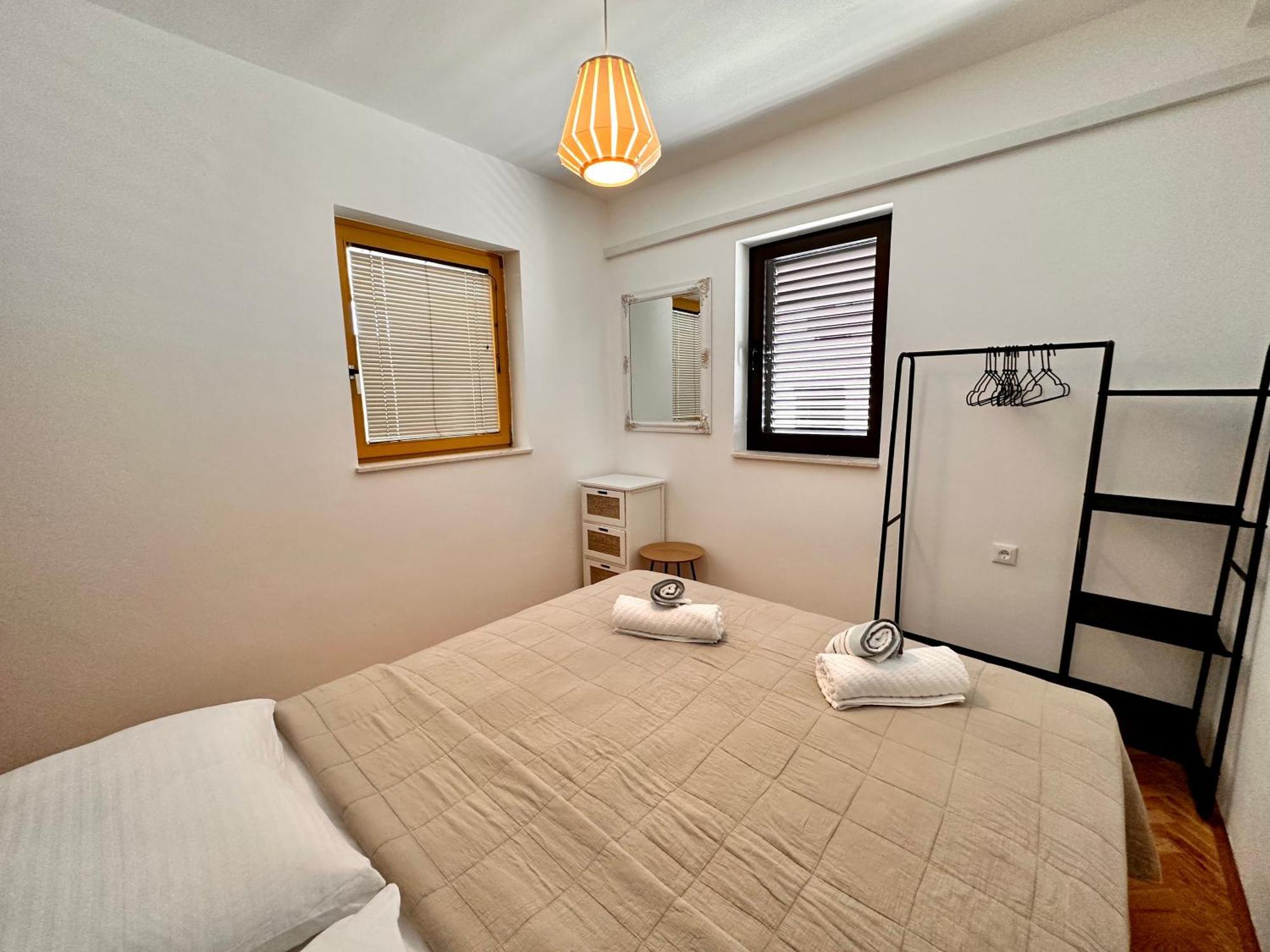 Apartament Jaka *