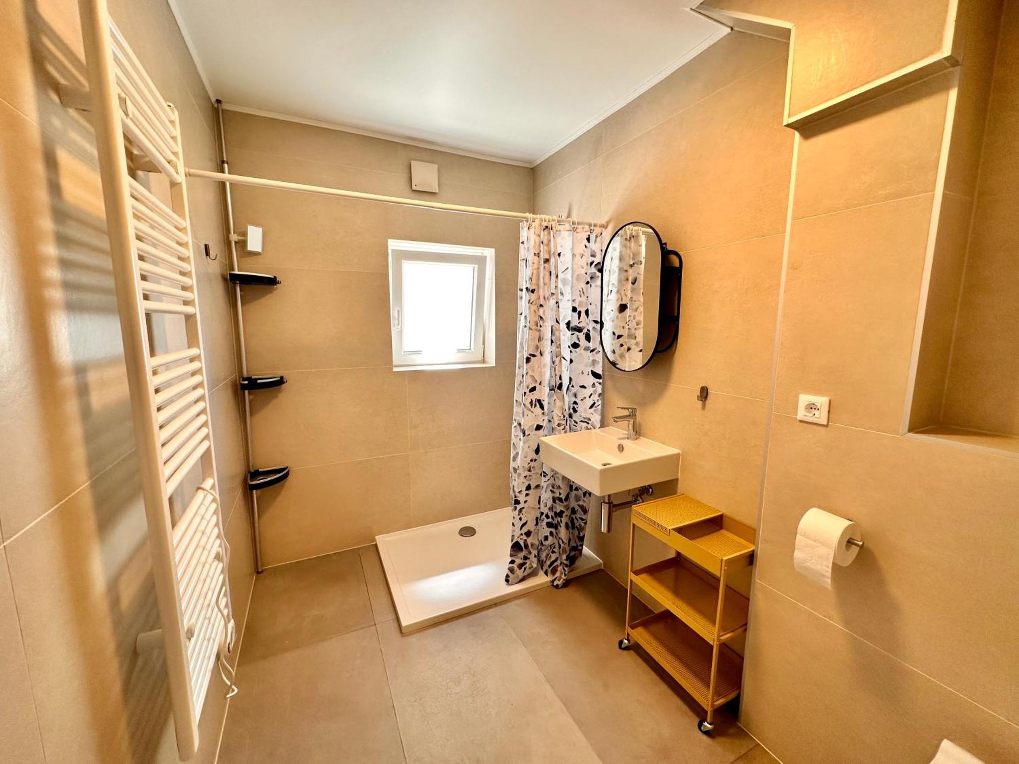 Apartament Jaka *