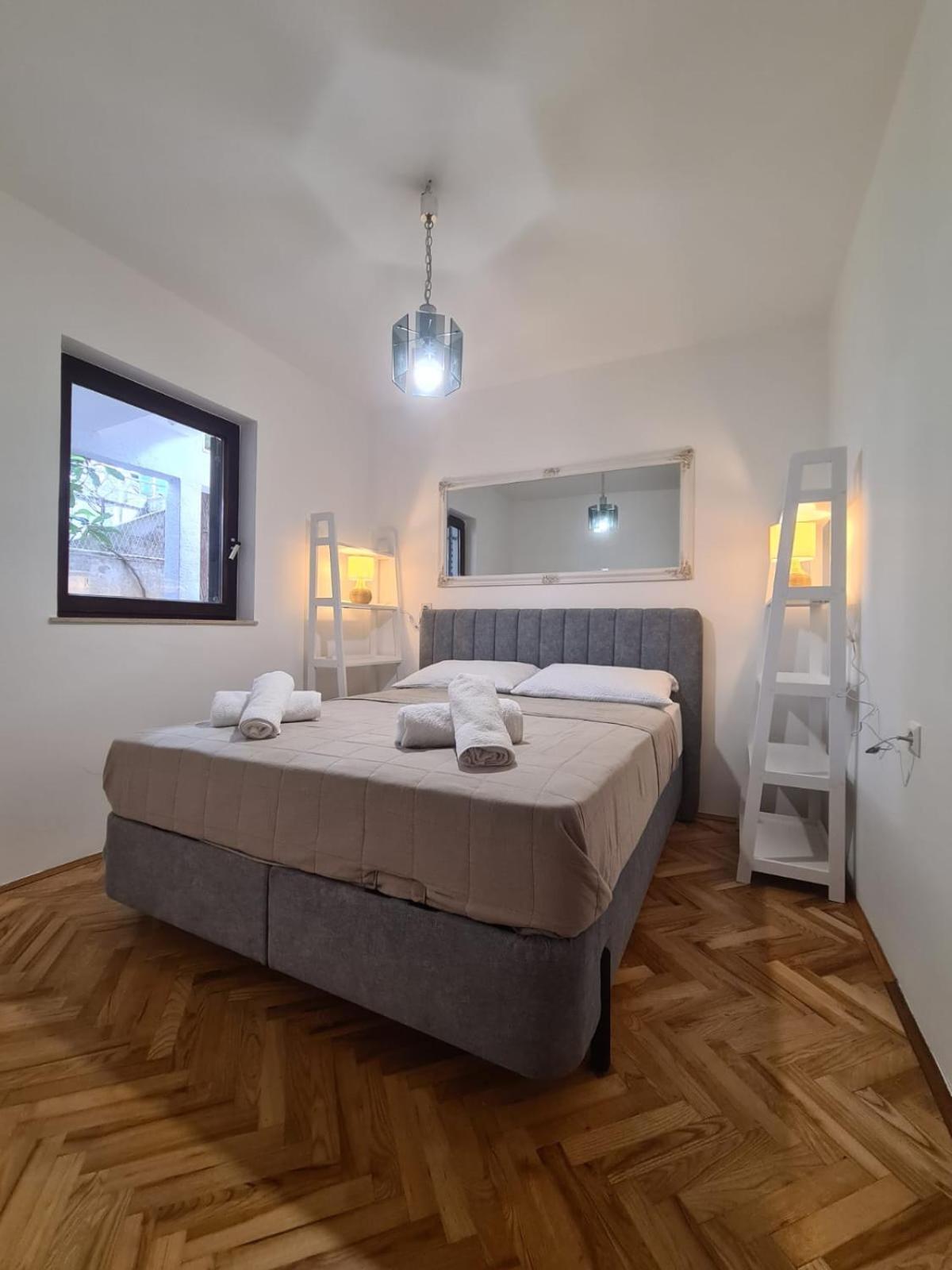 Jaka * Crikvenica